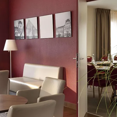 Campanile Hotel 3*