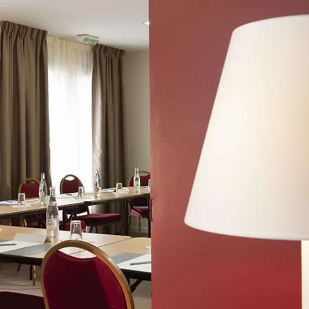 Campanile Hotel 3*