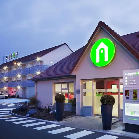 カンパニール エポーヌ 3* Épône