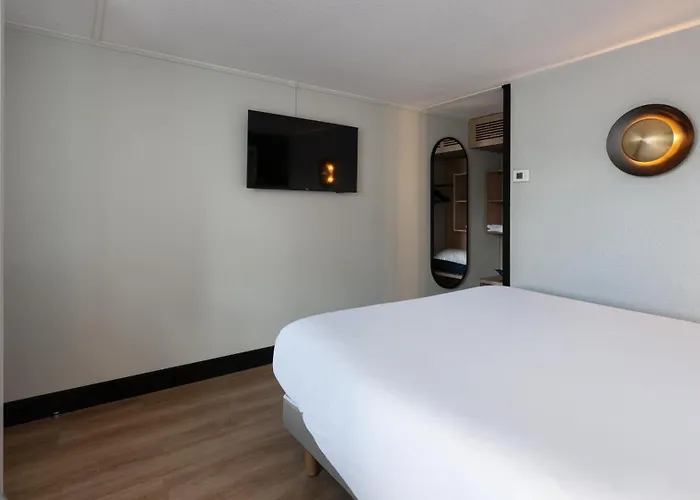 Hotel Campanile Nature -